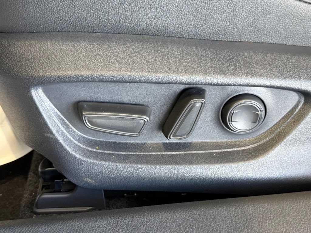 Certified 2026 Toyota Camry SE FWD image 22