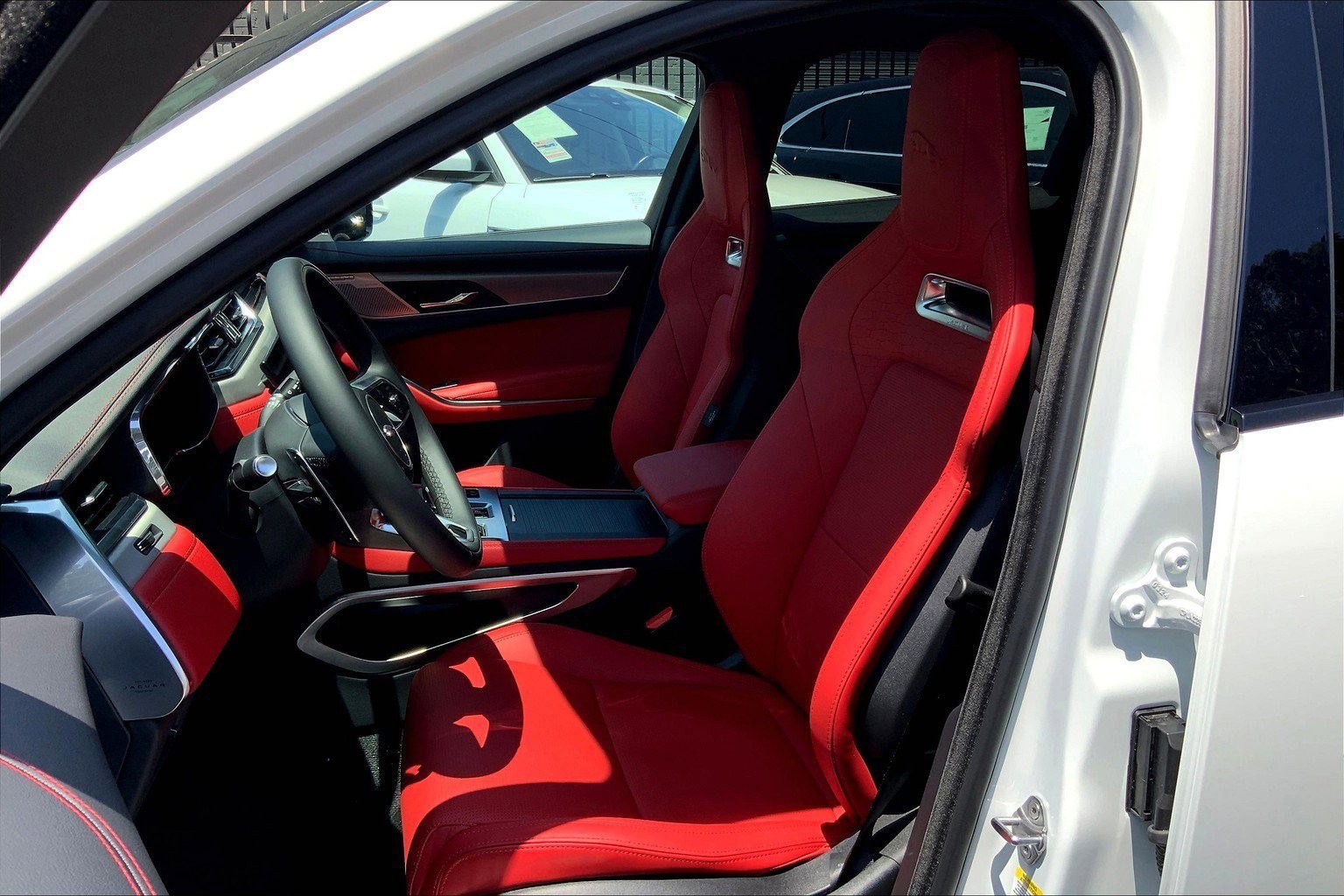 New 2026 Jaguar F-PACE R-Dynamic S image 5