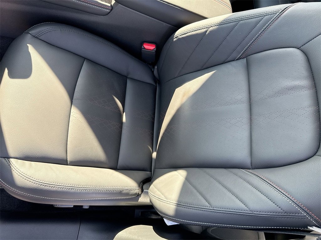 New 2025 Nissan Altima 2.5 SR w/ SR Premium Package image 31