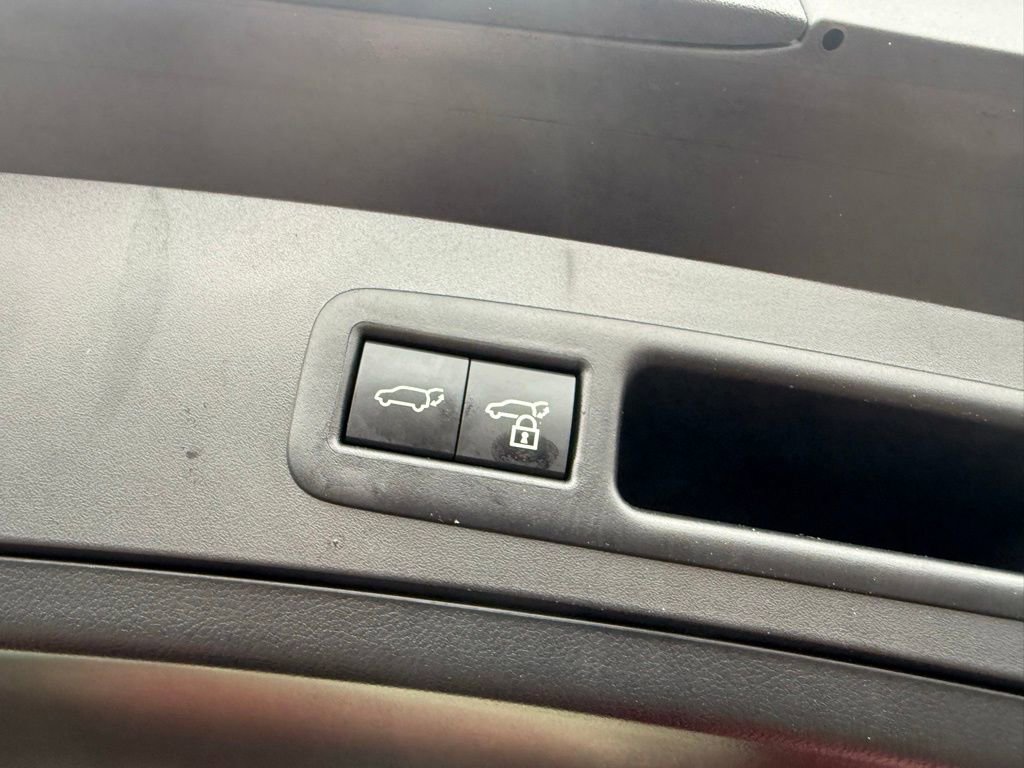 Used 2025 Lexus UX 300h AWD image 19