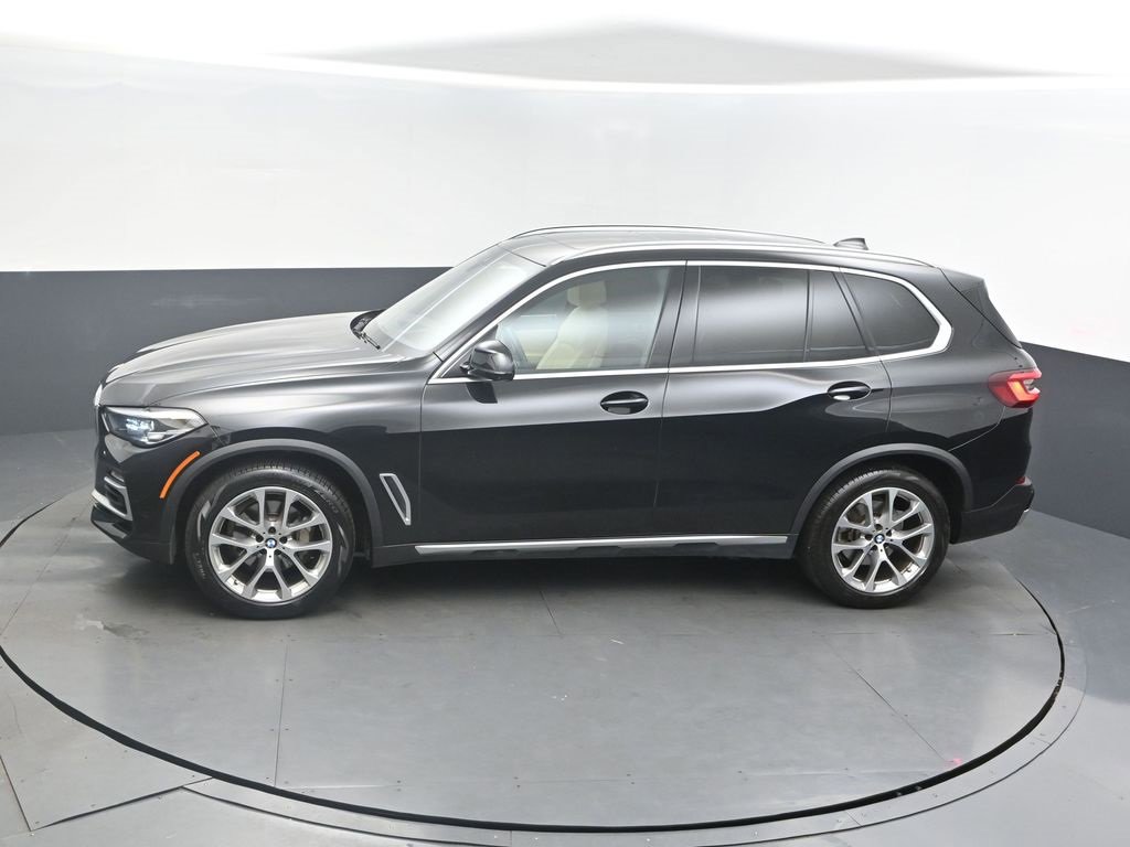Used 2021 BMW X5 xDrive40i w/ Premium Package 2 image 33