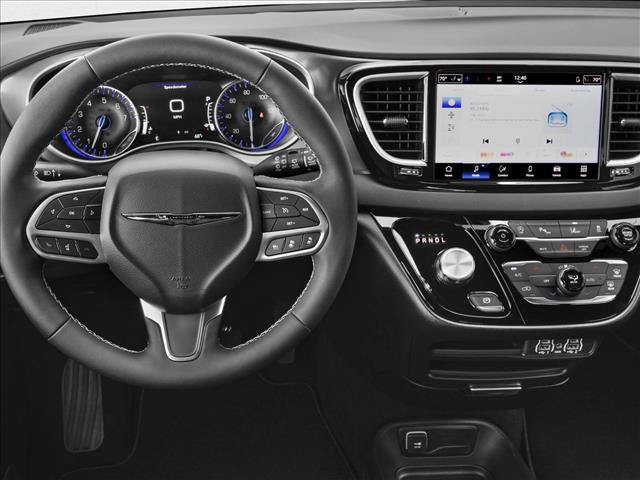 New 2026 Chrysler Voyager LX image 4