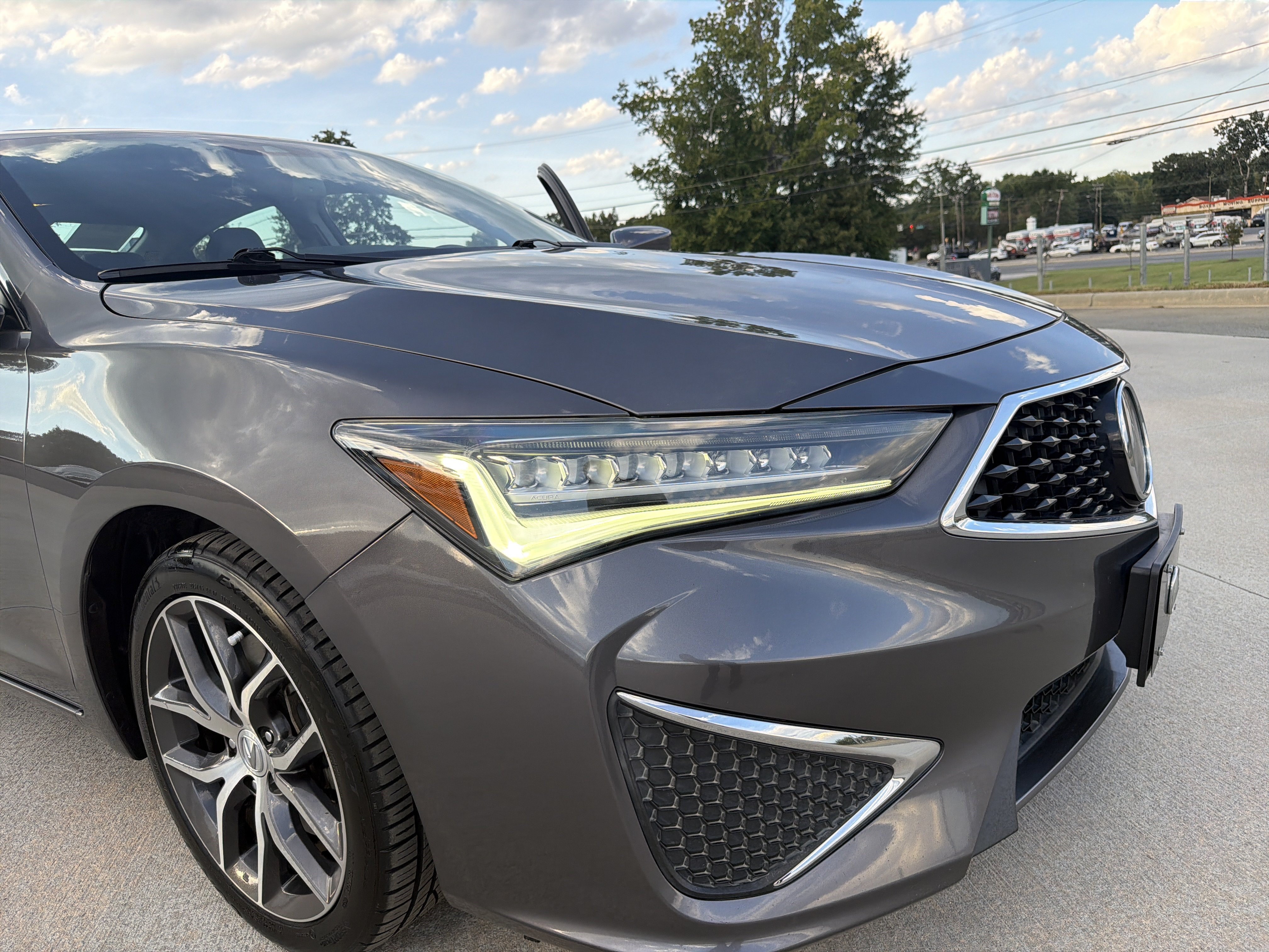 Certified 2019 Acura ILX w/ Premium Package FWD image 5