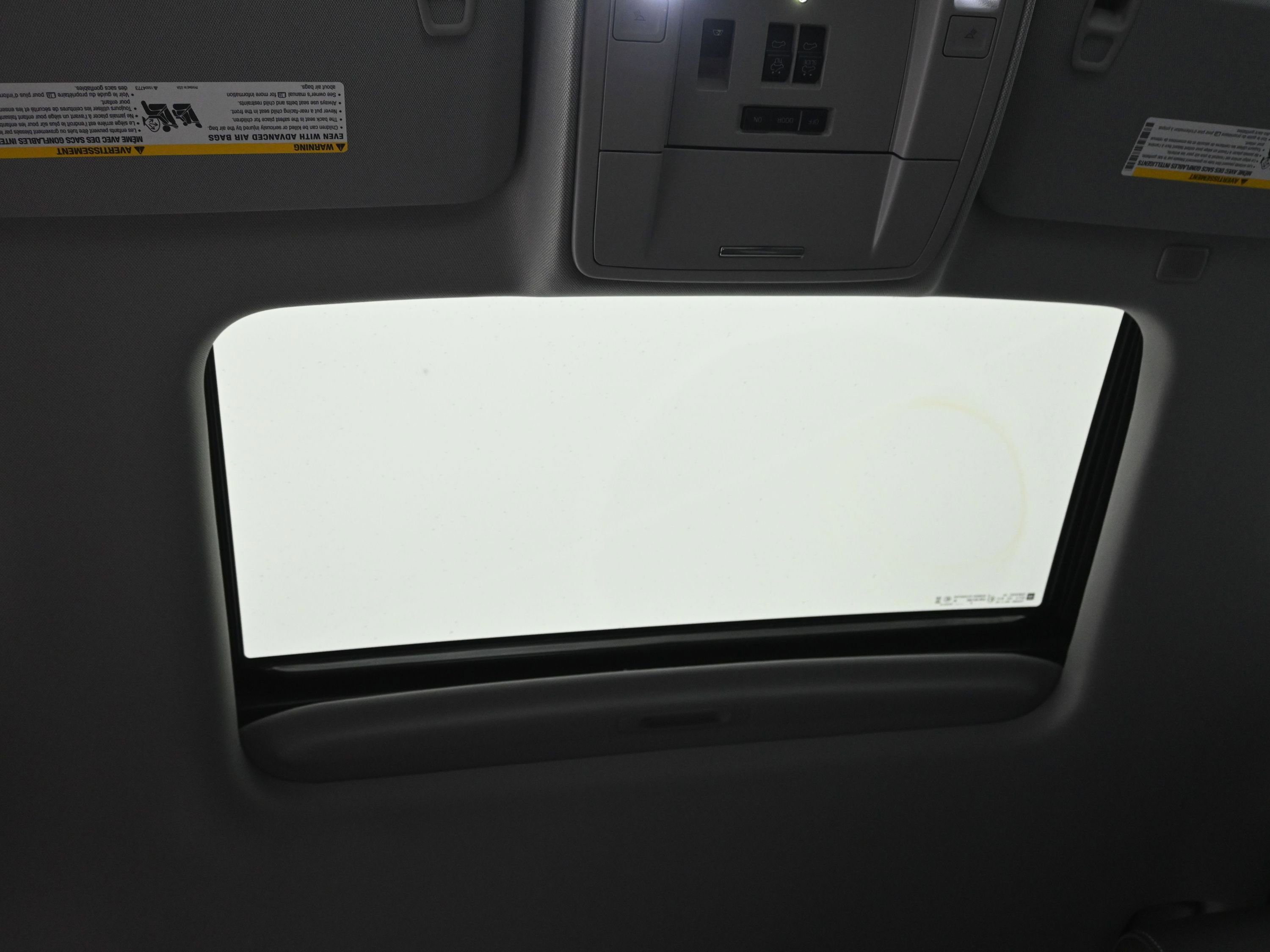 Used 2018 GMC Sierra 1500 Denali w/ Denali Ultimate Package image 27