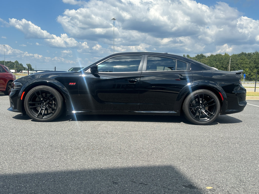 Used 2023 Dodge Charger Scat Pack RWD image 4