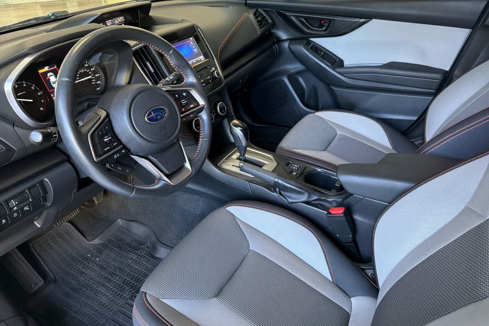 Used 2020 Subaru Crosstrek 2.0i Premium w/ Moonroof Package 2 AWD/4WD image 11