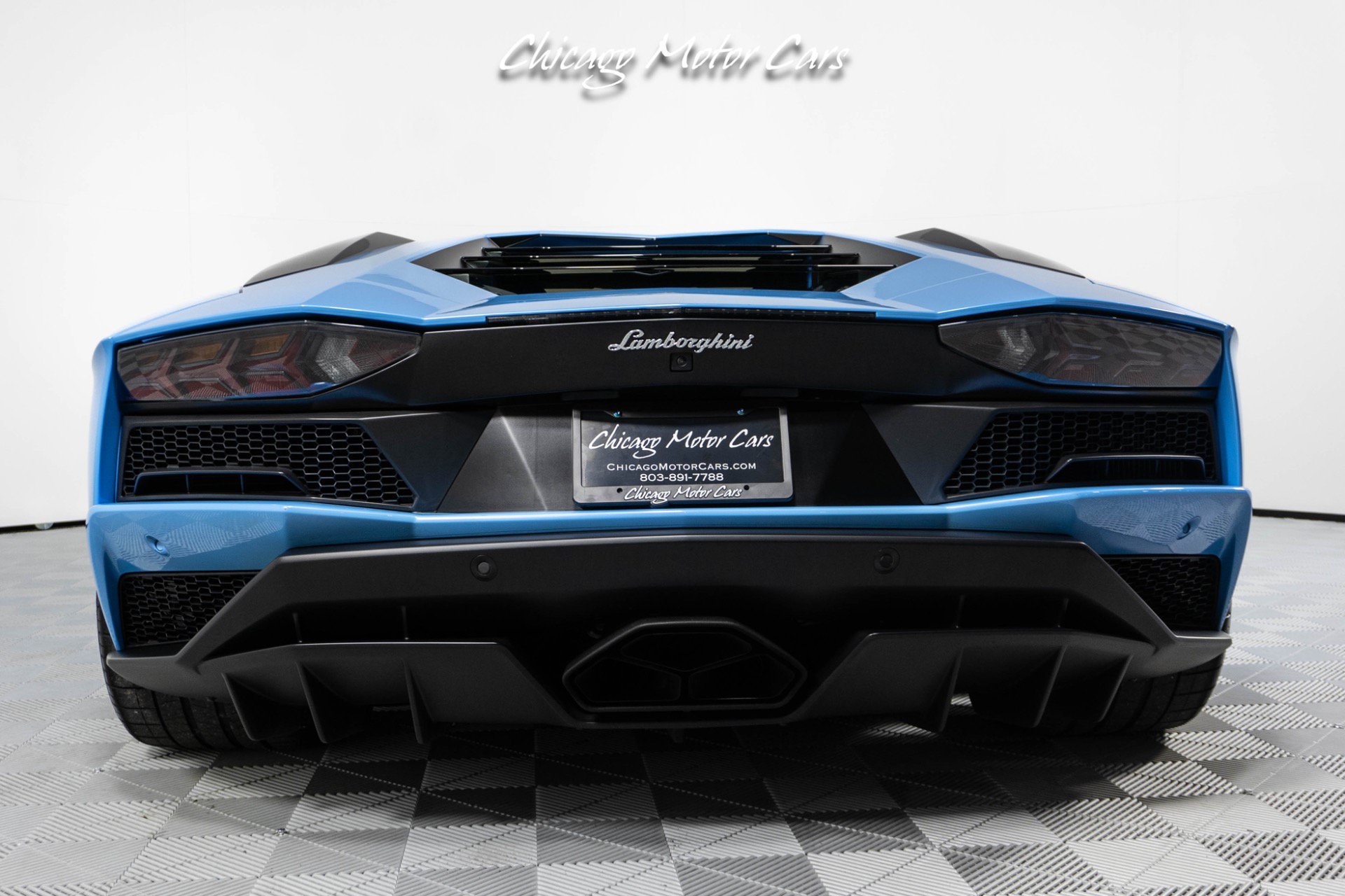 Used 2018 Lamborghini Aventador S AWD/4WD image 15