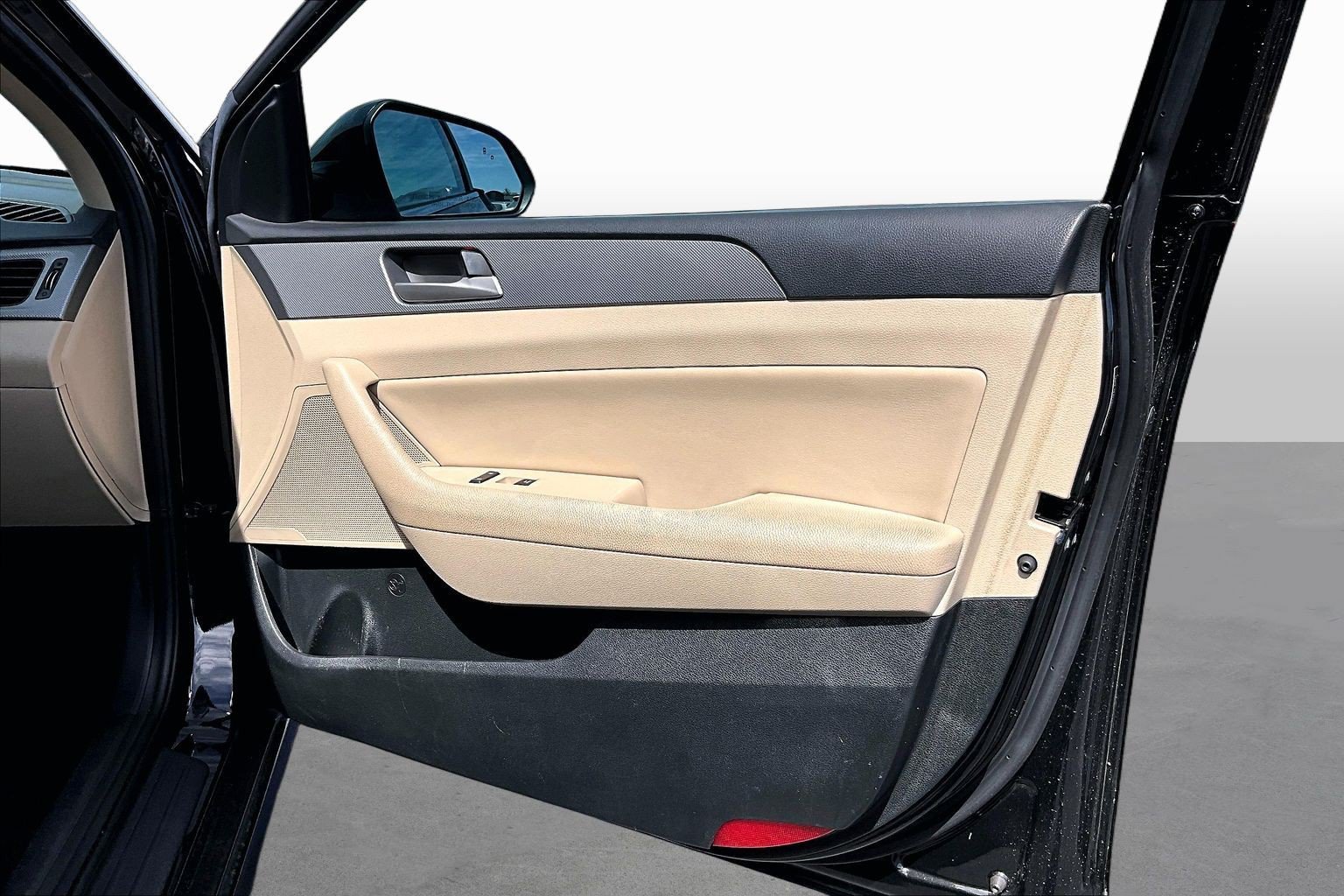 Used 2019 Hyundai Sonata SEL FWD image 17
