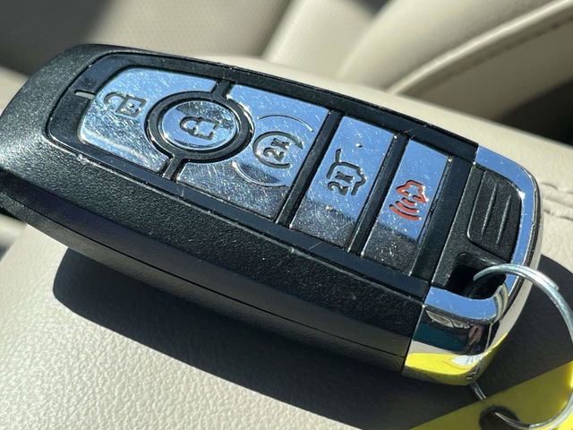 Used 2022 Lincoln Corsair Reserve w/ Equipment Group 201A image 39