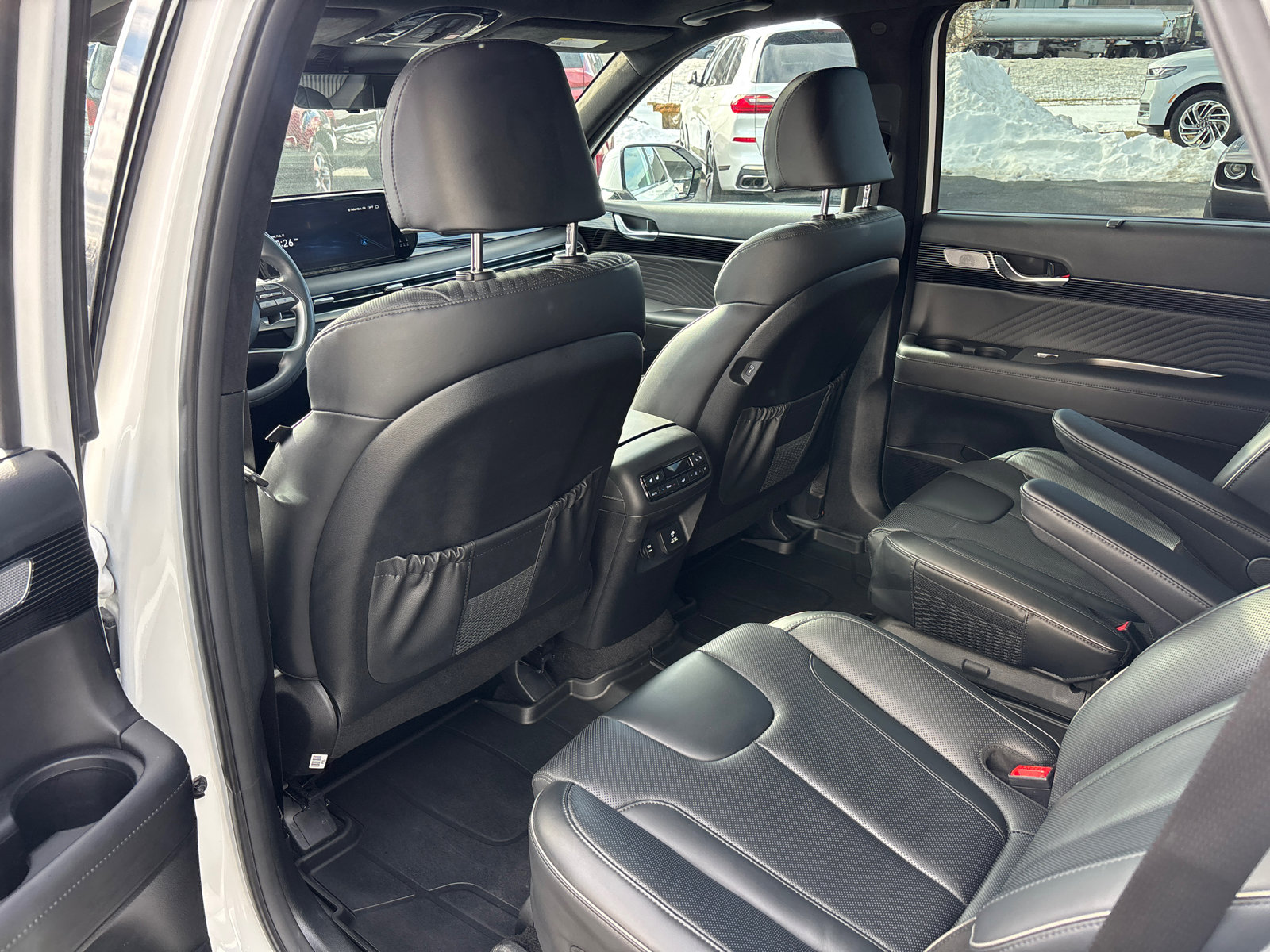 Used 2025 Hyundai Palisade Calligraphy image 27