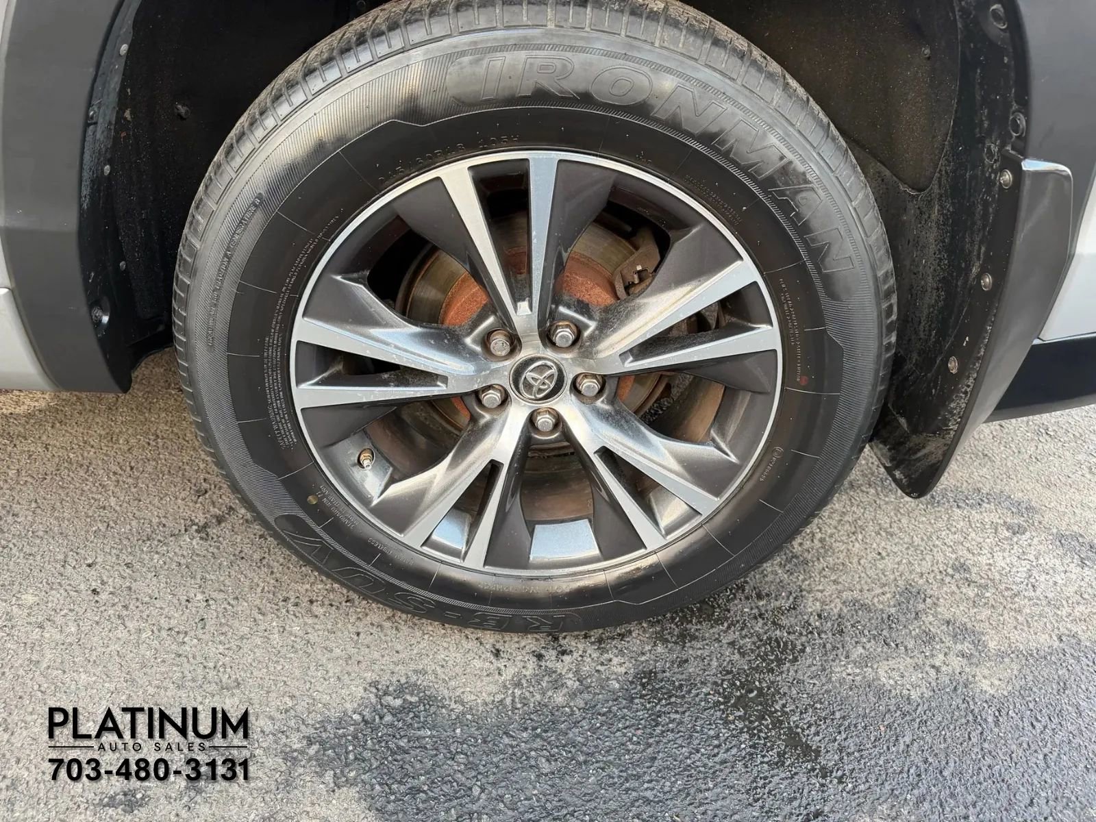 Used 2016 Toyota Highlander XLE image 22