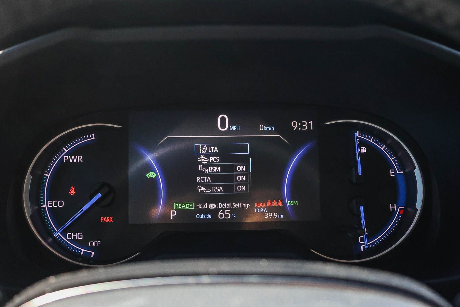 Used 2024 Toyota RAV4 XLE w/ Convenience Package image 33