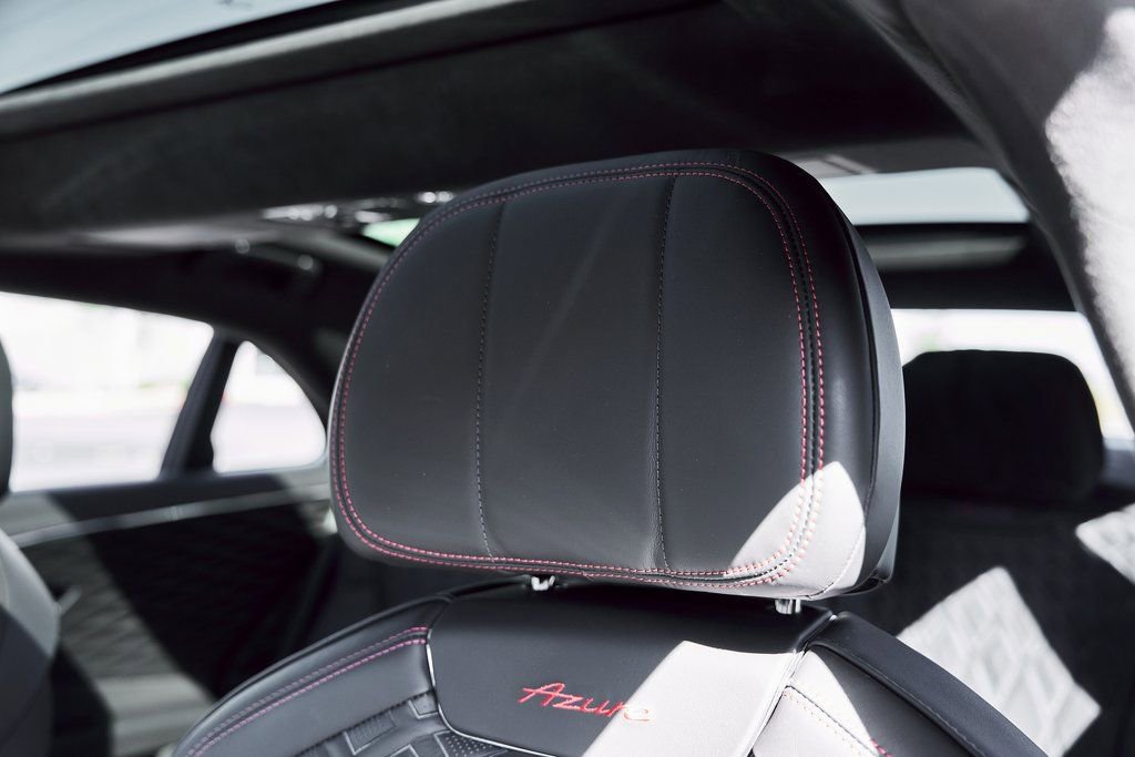 Used 2023 Bentley Flying Spur V8 image 48