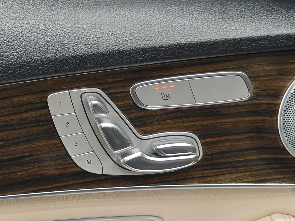 Used 2016 Mercedes-Benz C 300 4MATIC Sedan image 49