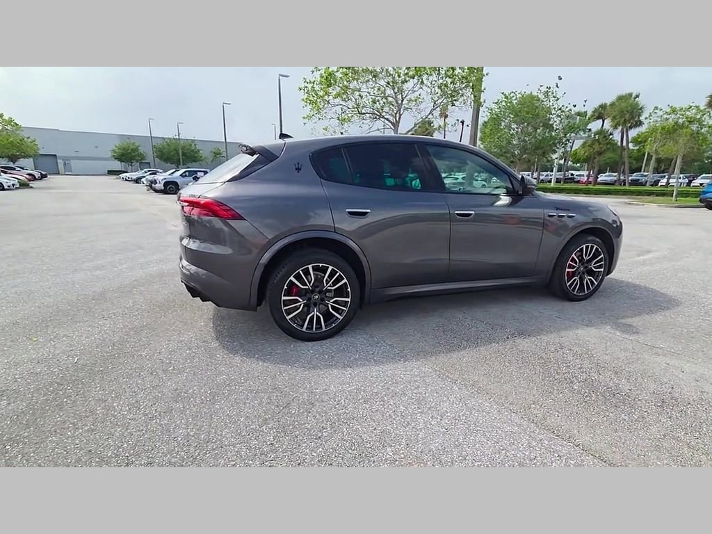 Used 2023 Maserati Grecale Modena image 38
