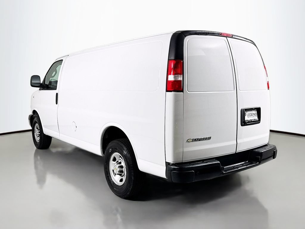Used 2022 Chevrolet Express 2500 w/ Driver Convenience Package RWD image 7