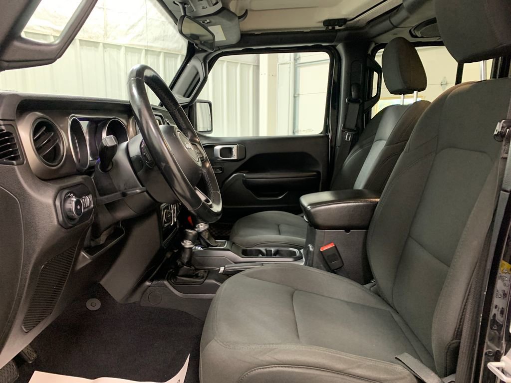 Used 2019 Jeep Wrangler Unlimited Sport S image 4