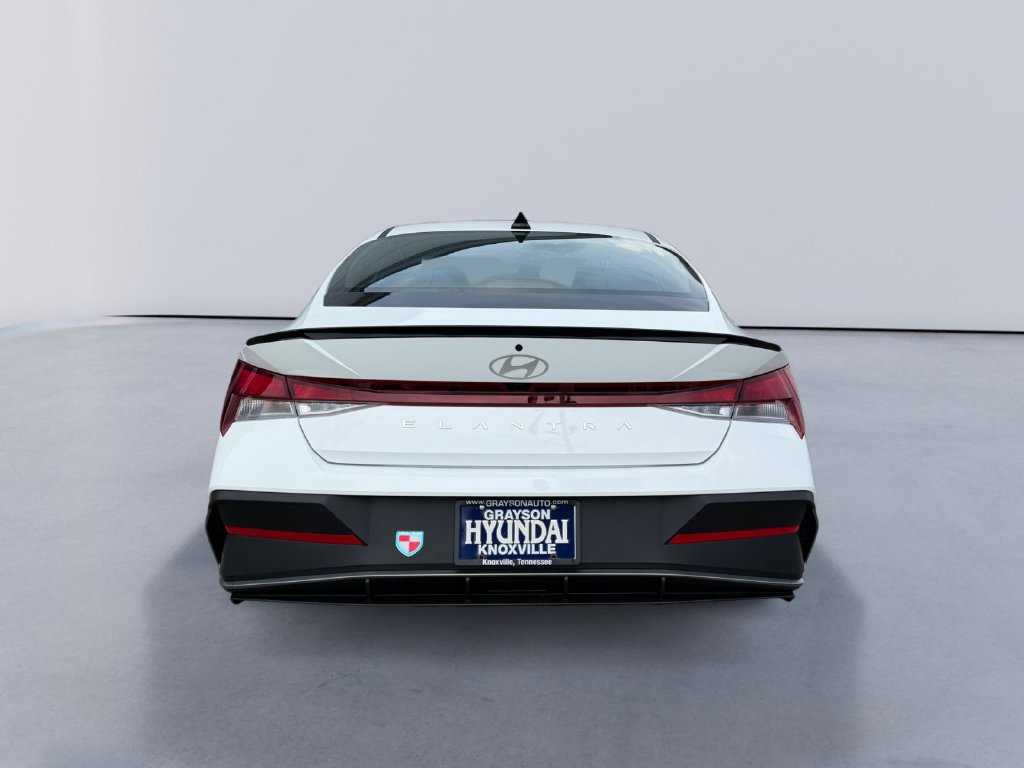 New 2026 Hyundai Elantra SEL Sport FWD image 4
