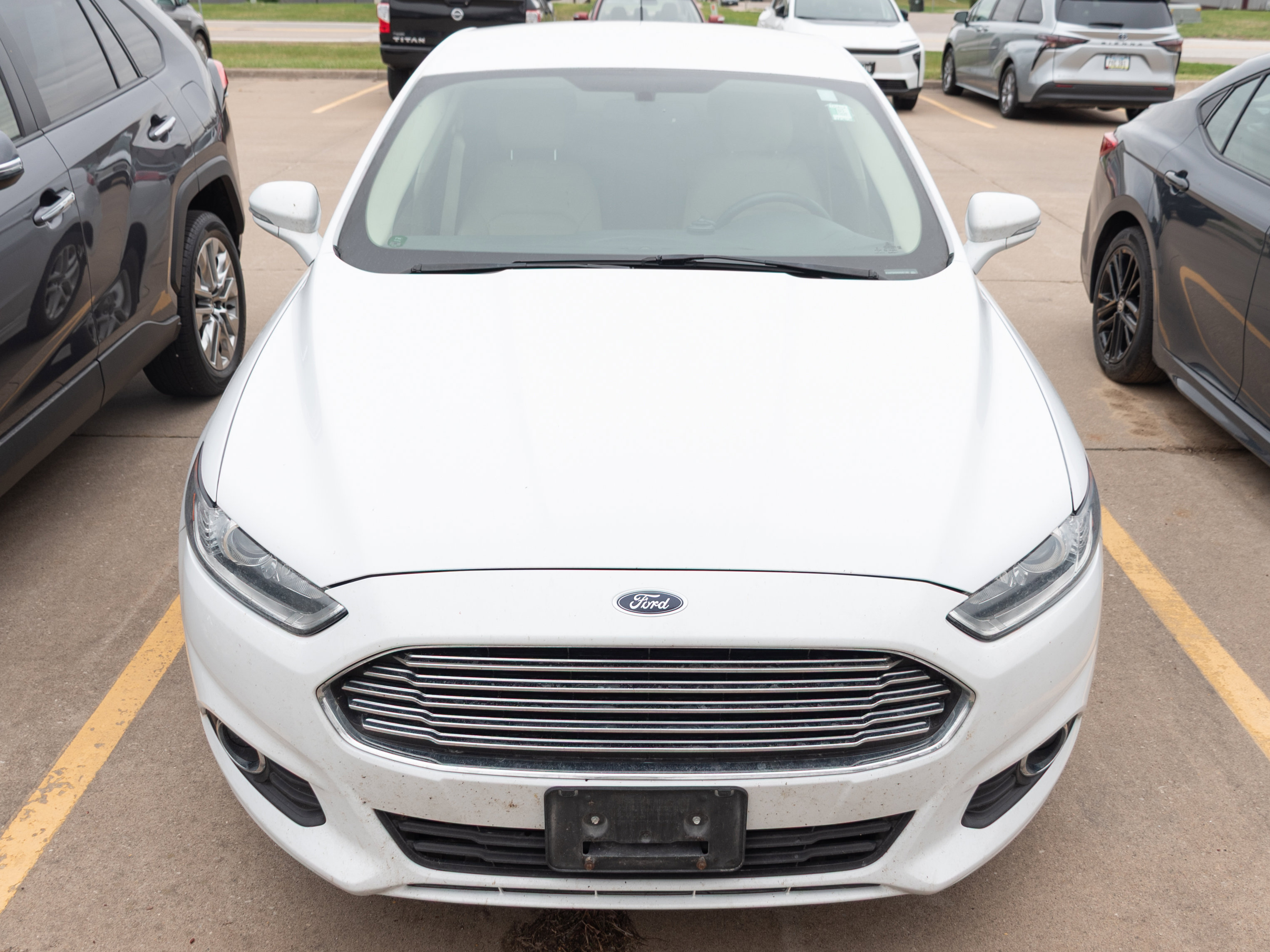 Used 2014 Ford Fusion SE w/ Equipment Group 202A image 3