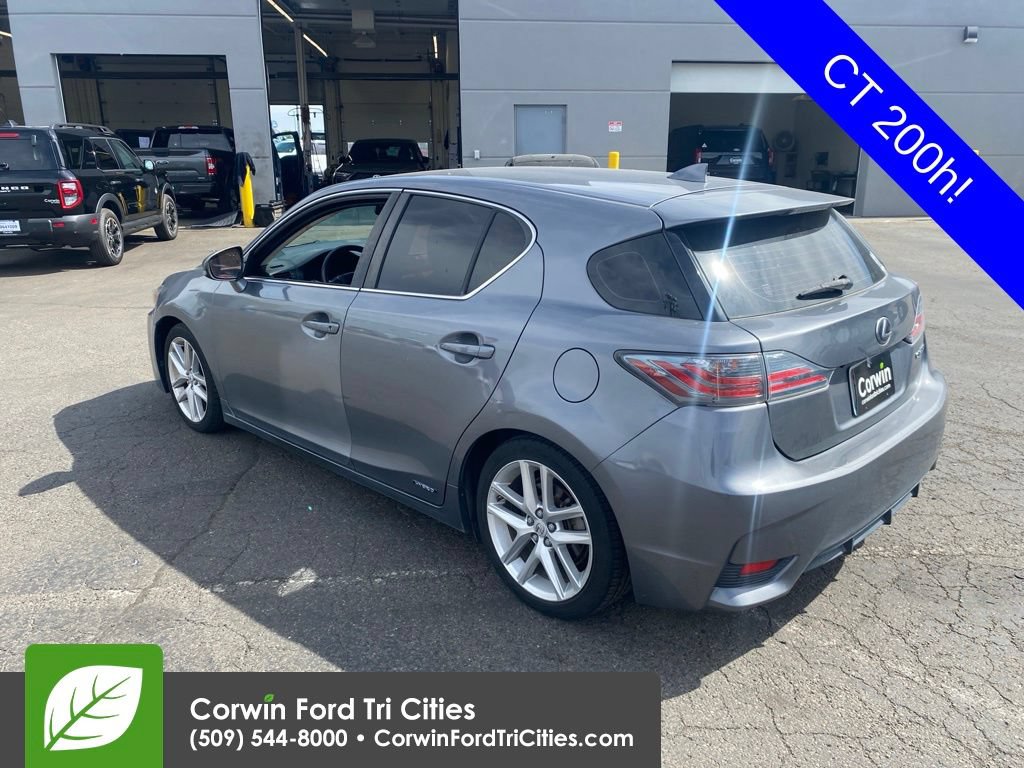 Used 2016 Lexus CT 200h w/ Accessory Package 2 FWD image 8