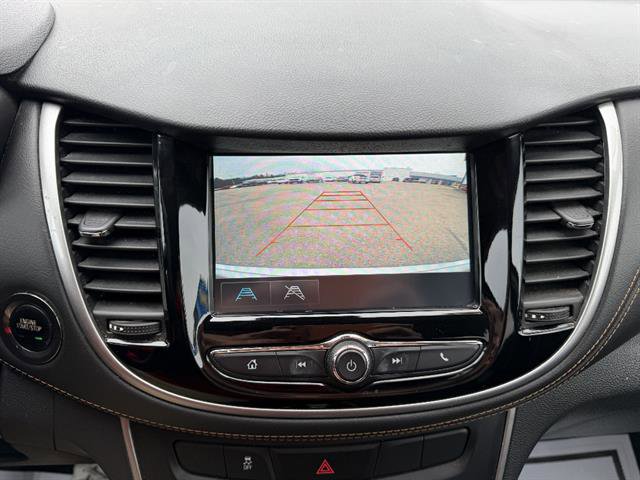 Used 2017 Chevrolet Trax LT w/ LT Convenience Package AWD/4WD image 27