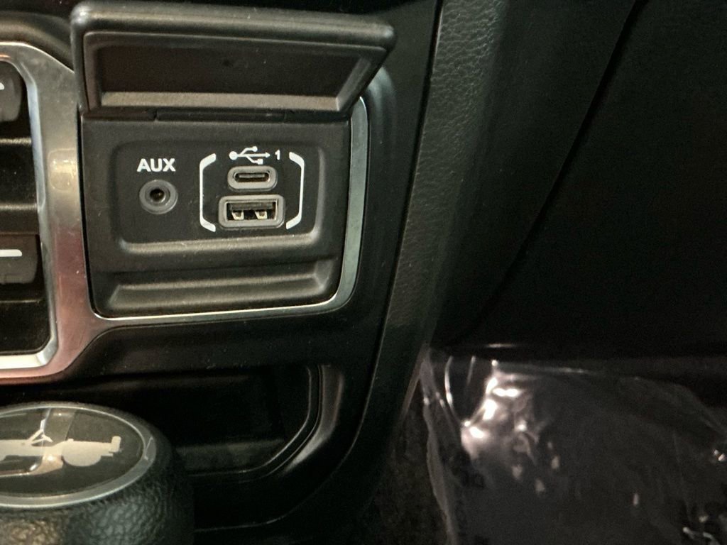 Used 2022 Jeep Wrangler Unlimited Rubicon 4xe image 43