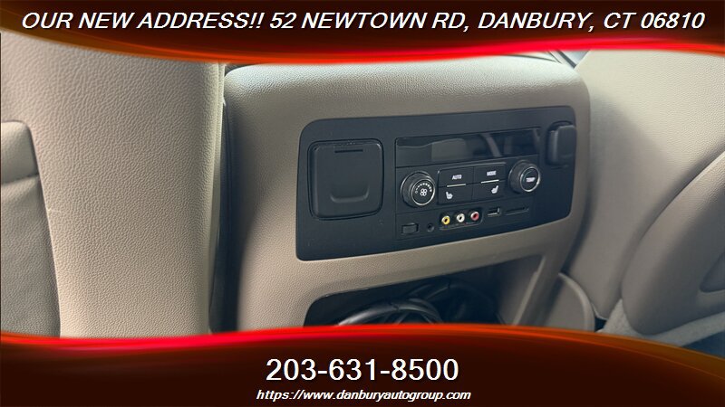 Used 2016 GMC Yukon SLT w/ Open Road Package RWD image 28