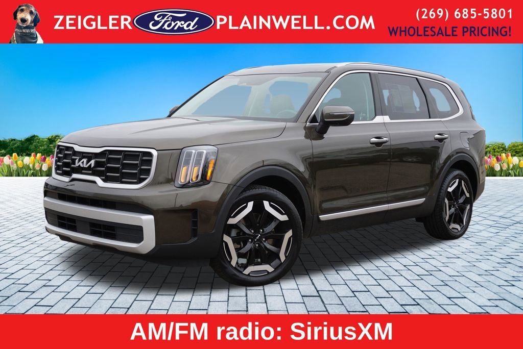 Used 2025 Kia Telluride S image 2