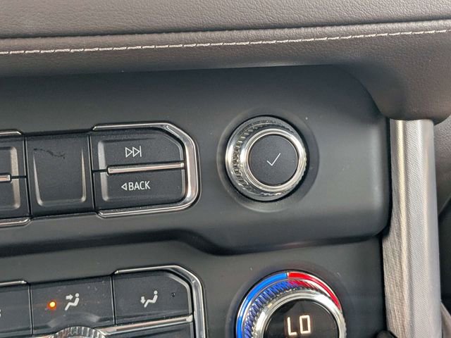 Used 2022 GMC Yukon SLE w/ Gmc Pro Safety Plus Package RWD image 29