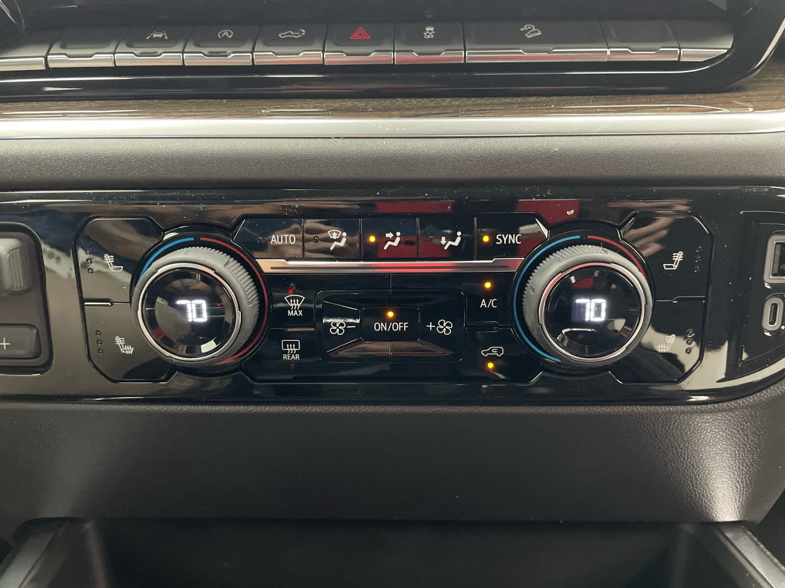 New 2026 Chevrolet Silverado 1500 LT Trail Boss AWD/4WD image 6