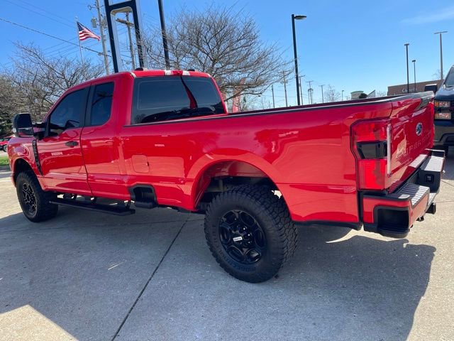 Used 2023 Ford F250 XL w/ STX Appearance Package AWD/4WD image 4