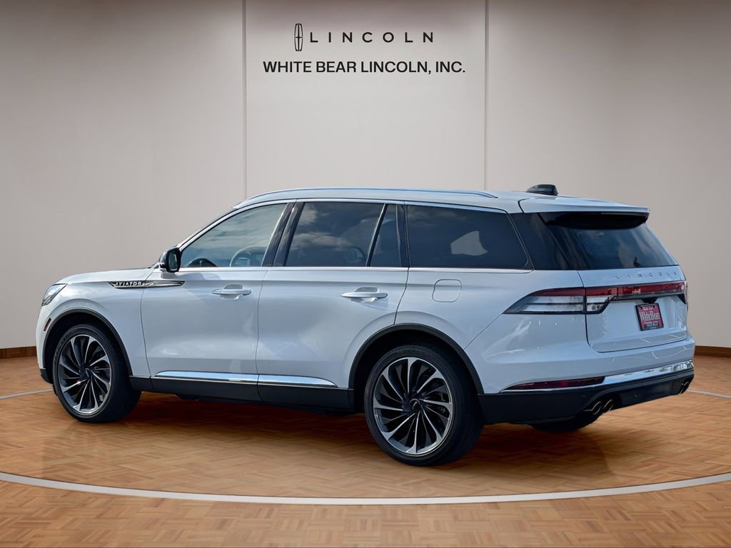 Used 2025 Lincoln Aviator Reserve w/ Equipment Group 201A AWD/4WD image 7
