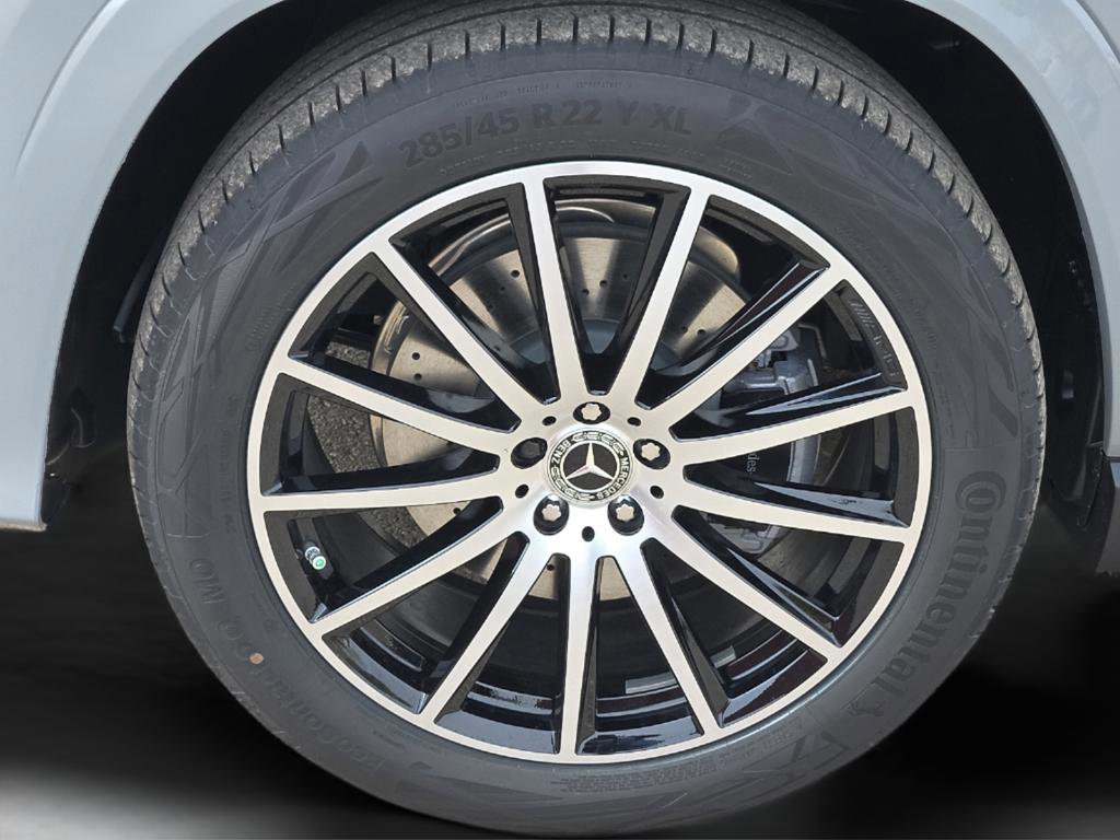 New 2026 Mercedes-Benz GLS 450 4MATIC image 8