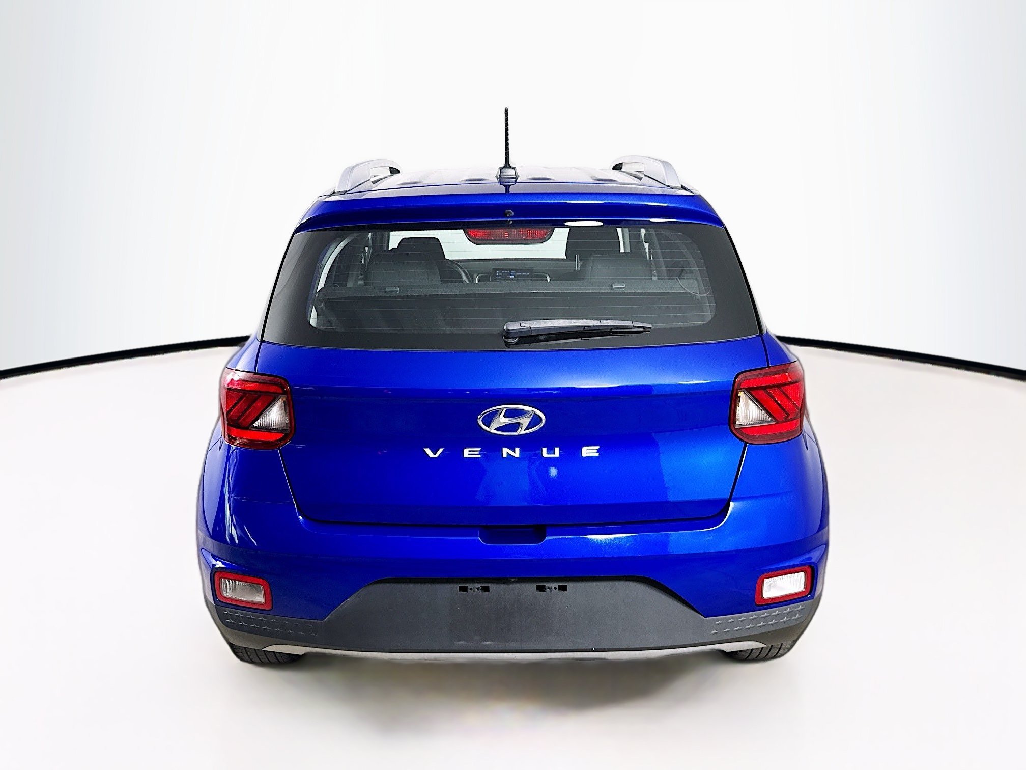 Used 2024 Hyundai Venue SEL FWD image 30