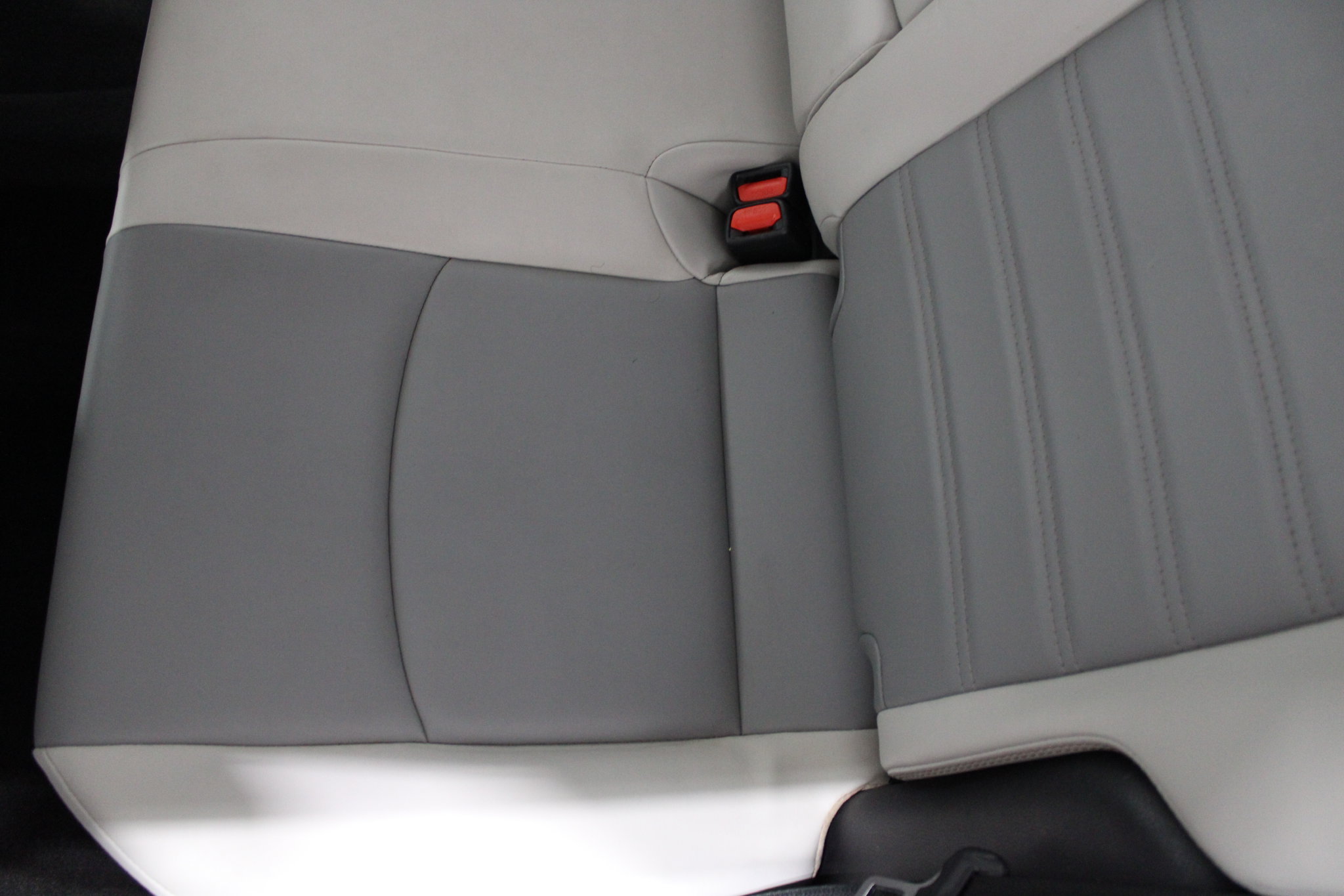 Used 2019 Toyota RAV4 Limited AWD/4WD image 17