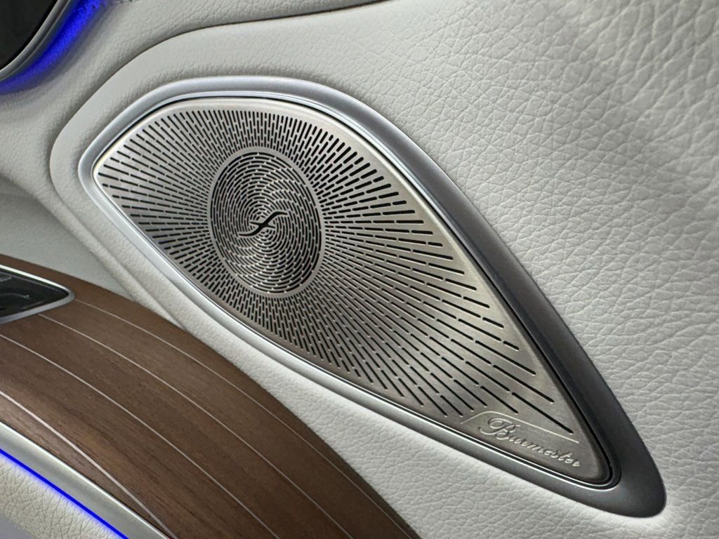 Used 2022 Mercedes-Benz EQS 580 4MATIC Sedan image 8