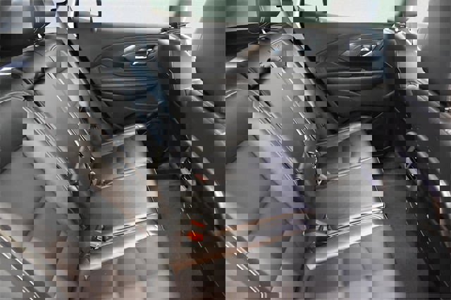 Used 2022 GMC Terrain SLT image 19