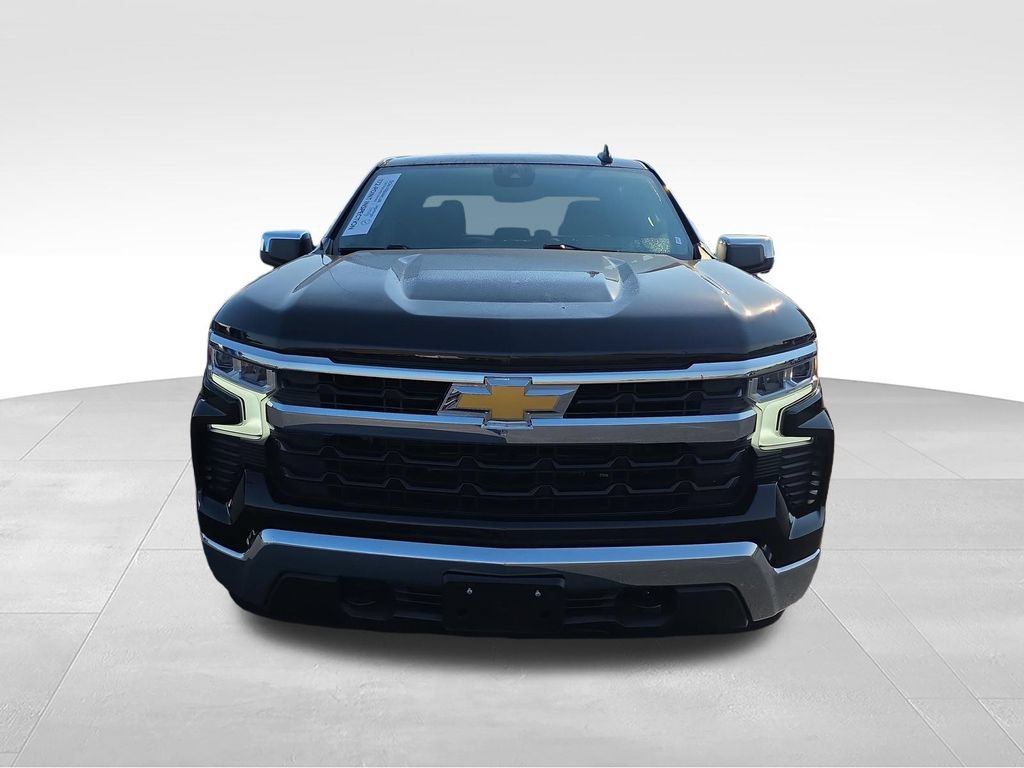 Used 2024 Chevrolet Silverado 1500 LT AWD/4WD image 9