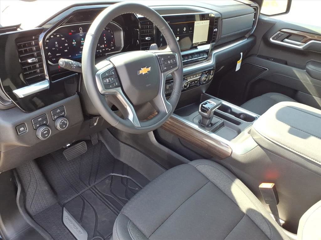 Used 2026 Chevrolet Silverado 1500 LT w/ Protection Package image 11