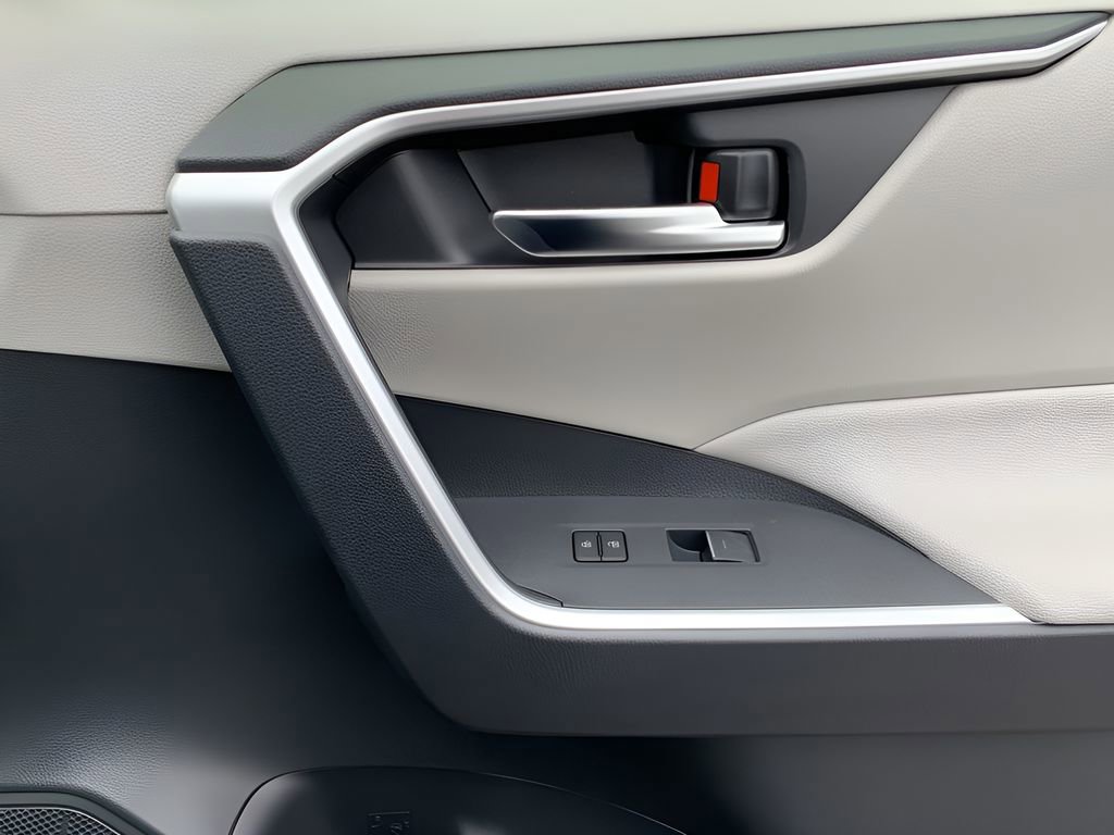 New 2025 Toyota RAV4 XLE image 19