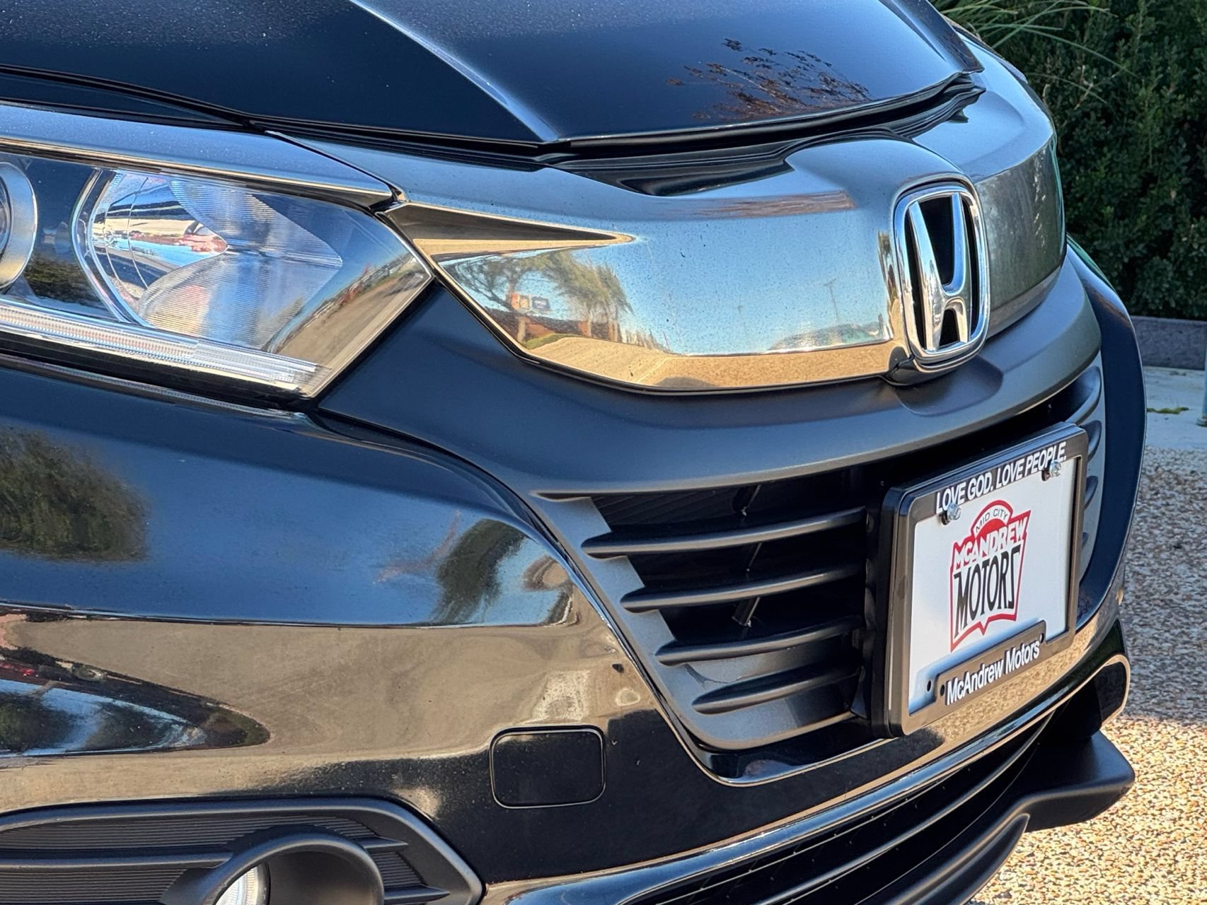 Used 2022 Honda HR-V EX image 2
