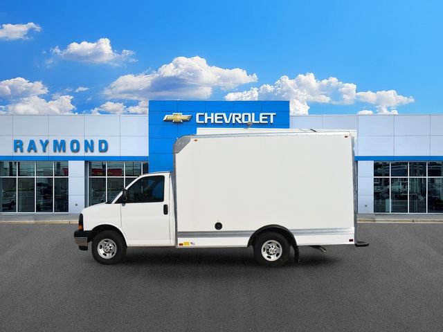 New 2026 Chevrolet Express 3500 w/ Power Convenience Package RWD image 7