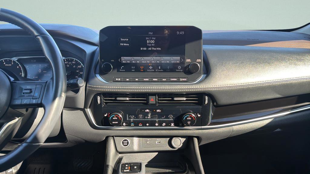 Used 2023 Nissan Rogue SL w/ SL Premium Package image 9