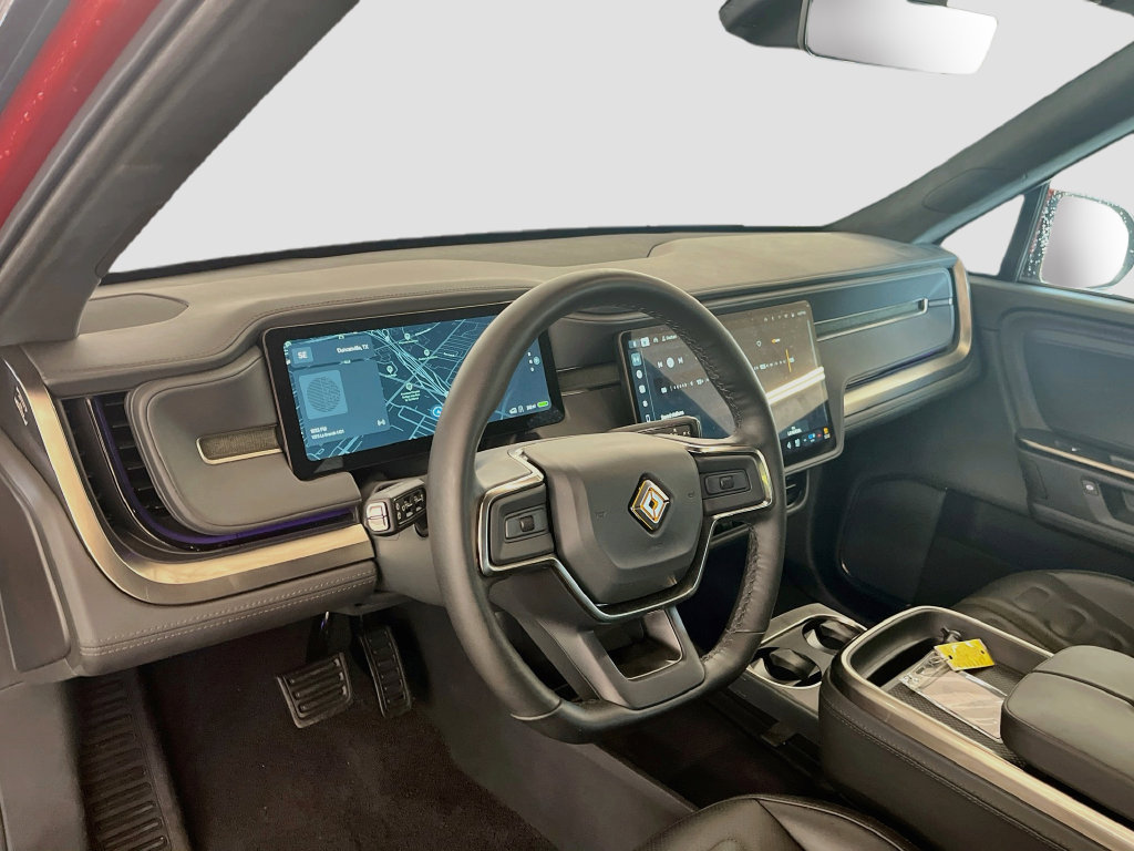 Used 2025 Rivian R1S Adventure Dual AWD/4WD image 9