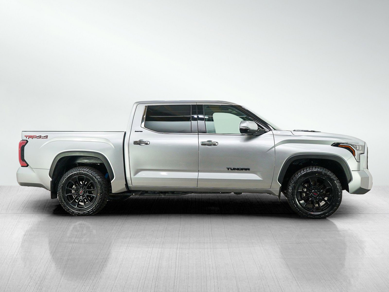 Used 2023 Toyota Tundra Limited w/ TRD Off-Road Package AWD/4WD image 6
