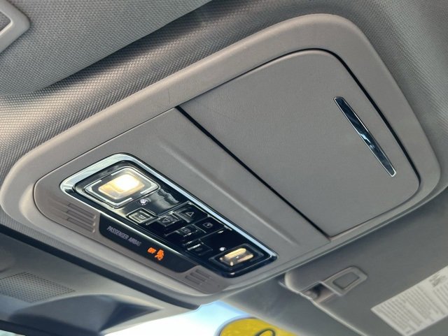 Used 2020 Lincoln Corsair FWD w/ Premium Package image 24