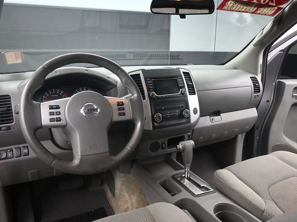 Used 2018 Nissan Frontier SV image 14