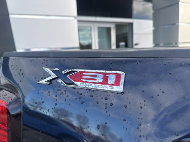 Used 2024 GMC Sierra 2500 SLE w/ SLE Convenience Package image 12