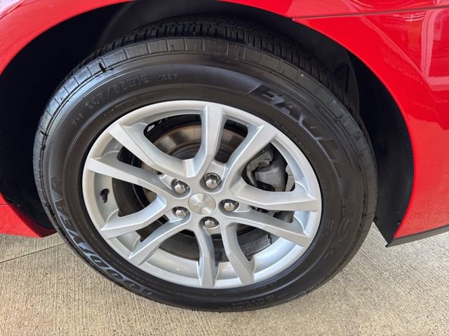 Used 2015 Chevrolet Camaro LS RWD image 31