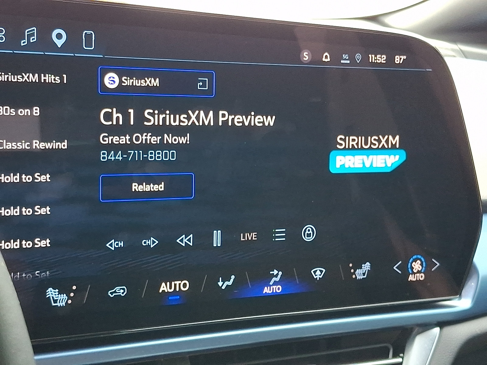 Certified 2025 Chevrolet Equinox EV LT w/ Convenience Package FWD image 19